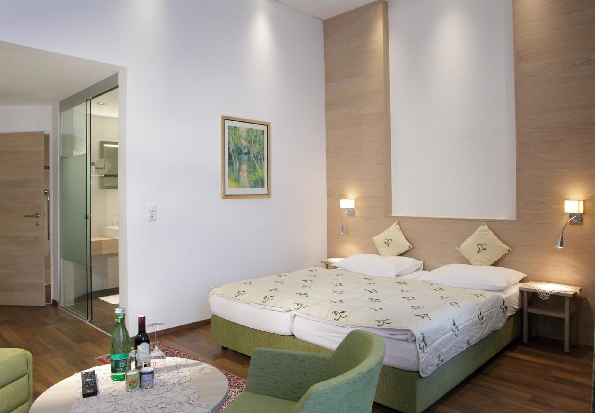 Seehotel Schwan Гмунден Экстерьер фото